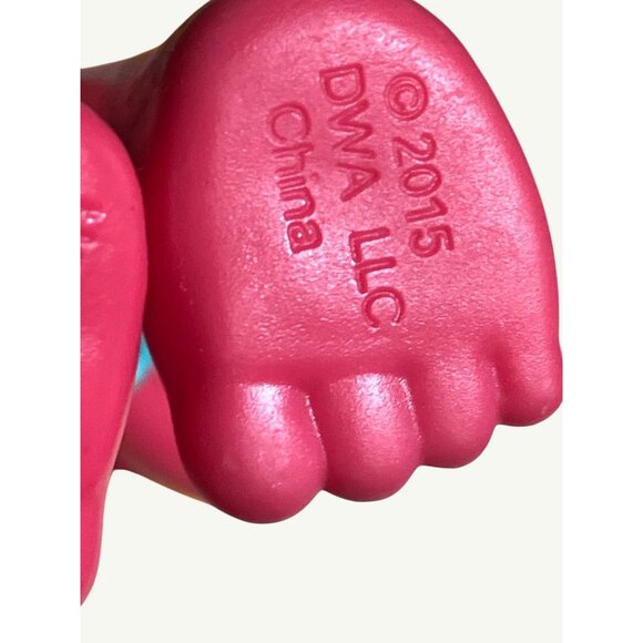 Hasbro Trolls Poppy Figure With Yellow Hair & Headphones - Picture 6 of 12